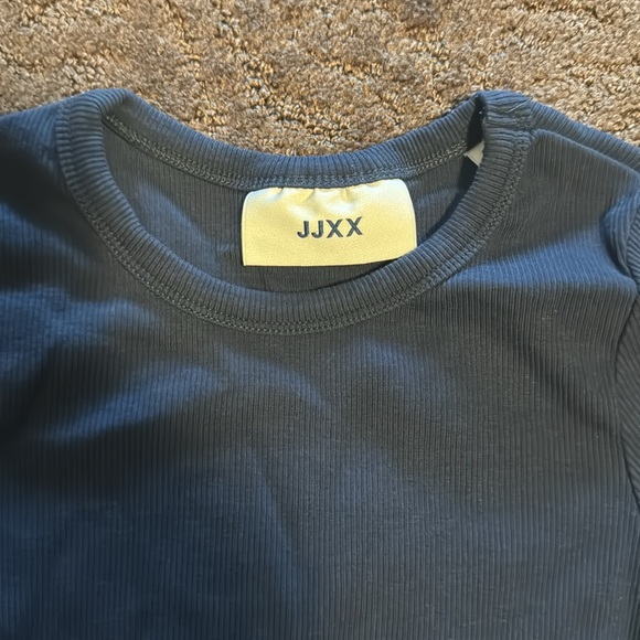 JJXX long sleeve navy cropped top - Picture 2 of 2